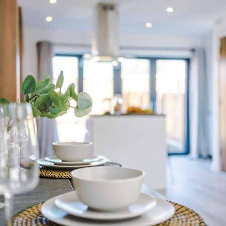 Rest&Recharge At Waterway House Βίλα Μάντσεστερ Εξωτερικό φωτογραφία