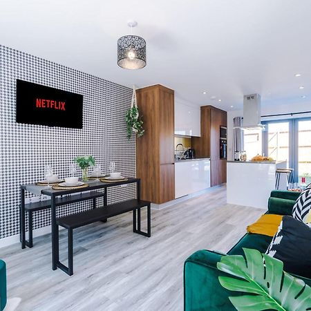 Rest&Recharge At Waterway House Βίλα Μάντσεστερ Εξωτερικό φωτογραφία