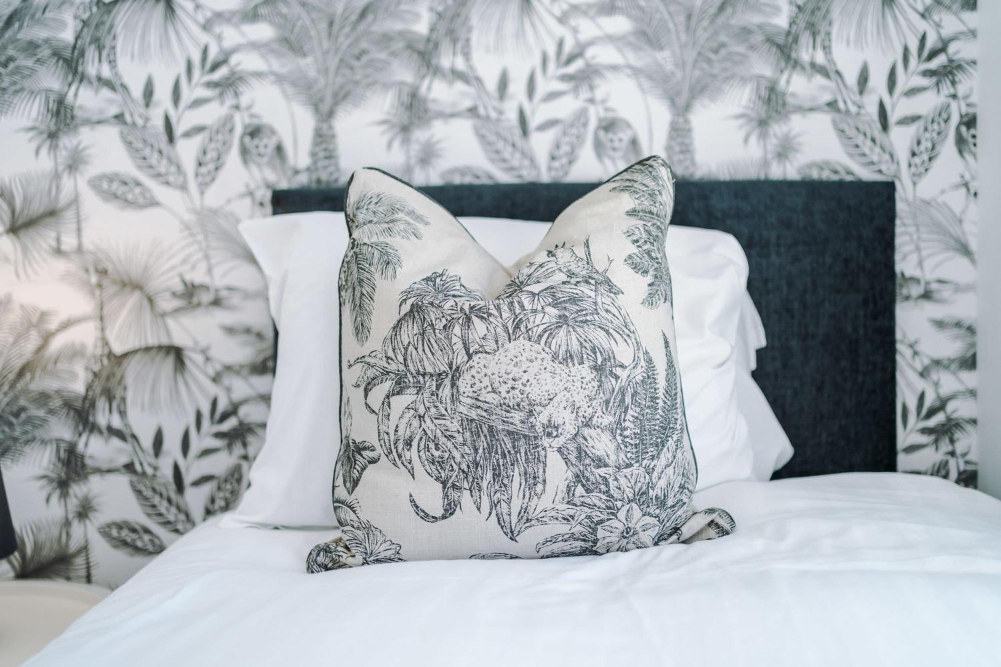 Rest&Recharge At Waterway House Βίλα Μάντσεστερ Εξωτερικό φωτογραφία