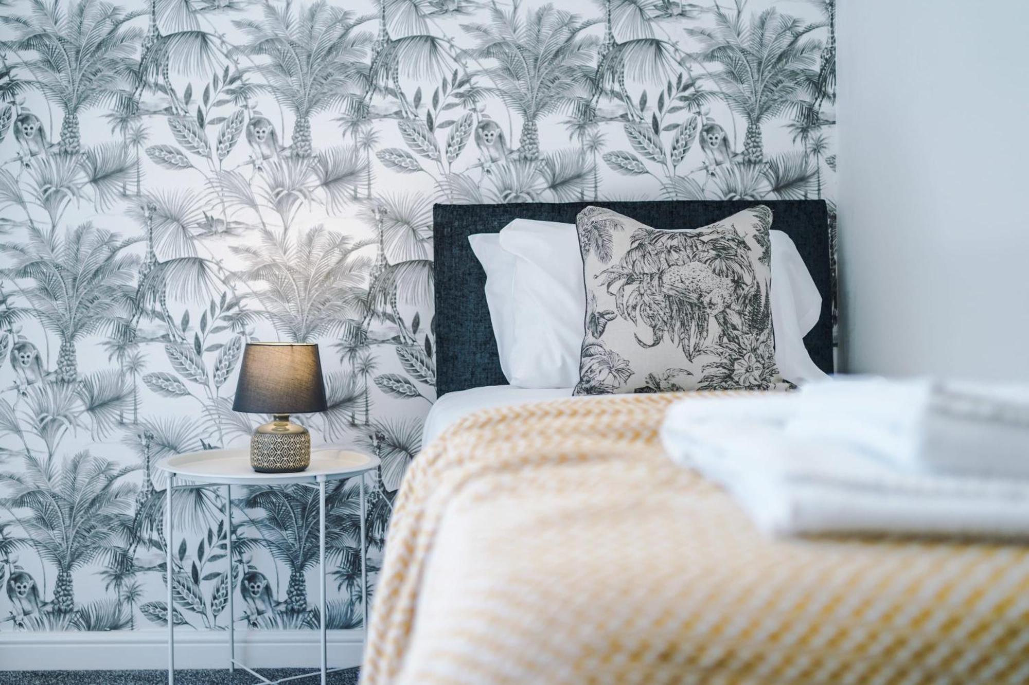 Rest&Recharge At Waterway House Βίλα Μάντσεστερ Εξωτερικό φωτογραφία